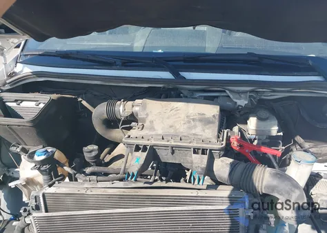 2017 Mercedes-Benz Sprinter 2500 Standard Roof V6 из США, поврежденный, VIN WD3PE7CD5HP393899